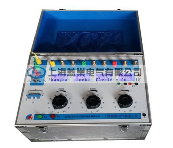 LCDL-200III三相電流發(fā)生器（簡(jiǎn)稱三相升流器），我公司自行研制開發(fā)的測(cè)試設(shè)備，它集國(guó)內(nèi)外同類產(chǎn)品的優(yōu)點(diǎn)于一身，采用數(shù)控技術(shù)，抗干擾能力強(qiáng)，和上一代升流器相比，由于采用低功耗、大容量的自藕調(diào)壓器和高導(dǎo)磁率鐵芯制作的變流器。